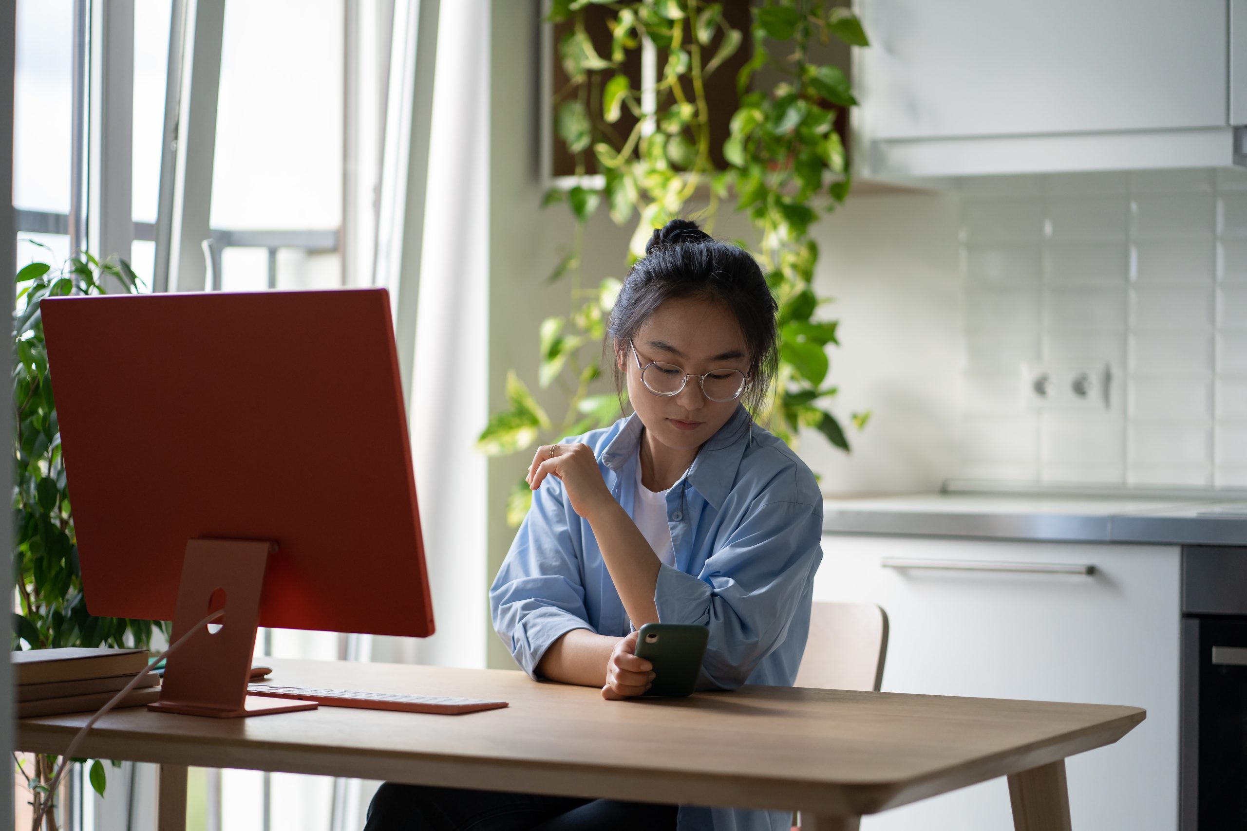 Digital distractions in the workplace