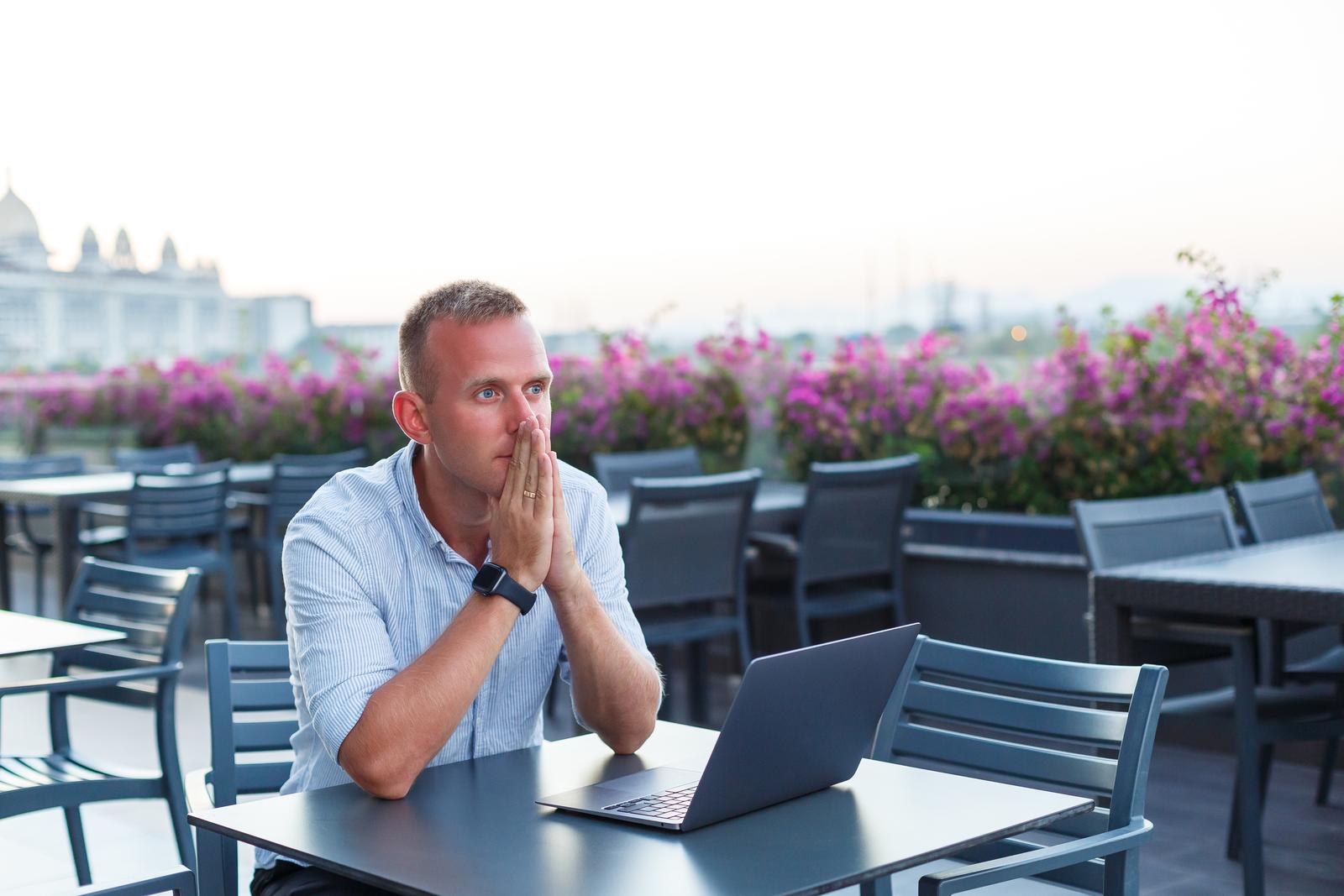why are many entrepreneurs uncomfortable on a relaxing vacation